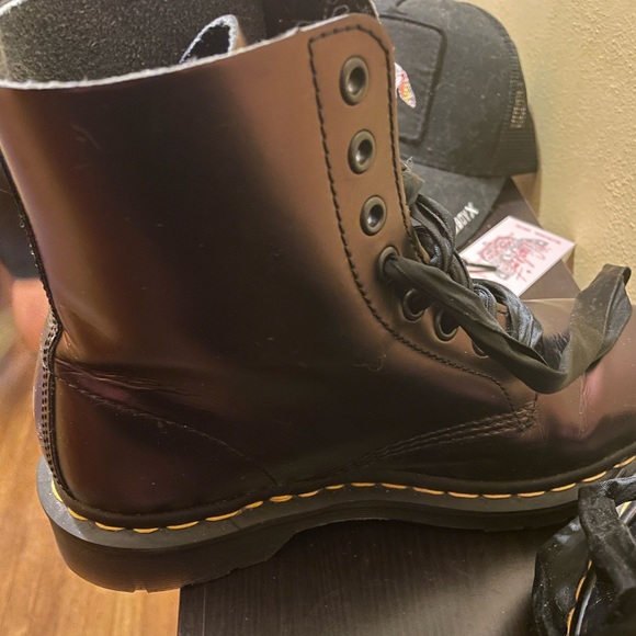 Metallic purple docs - Picture 10 of 13